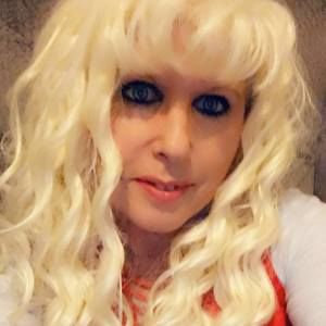 Meet your Posher, Janet